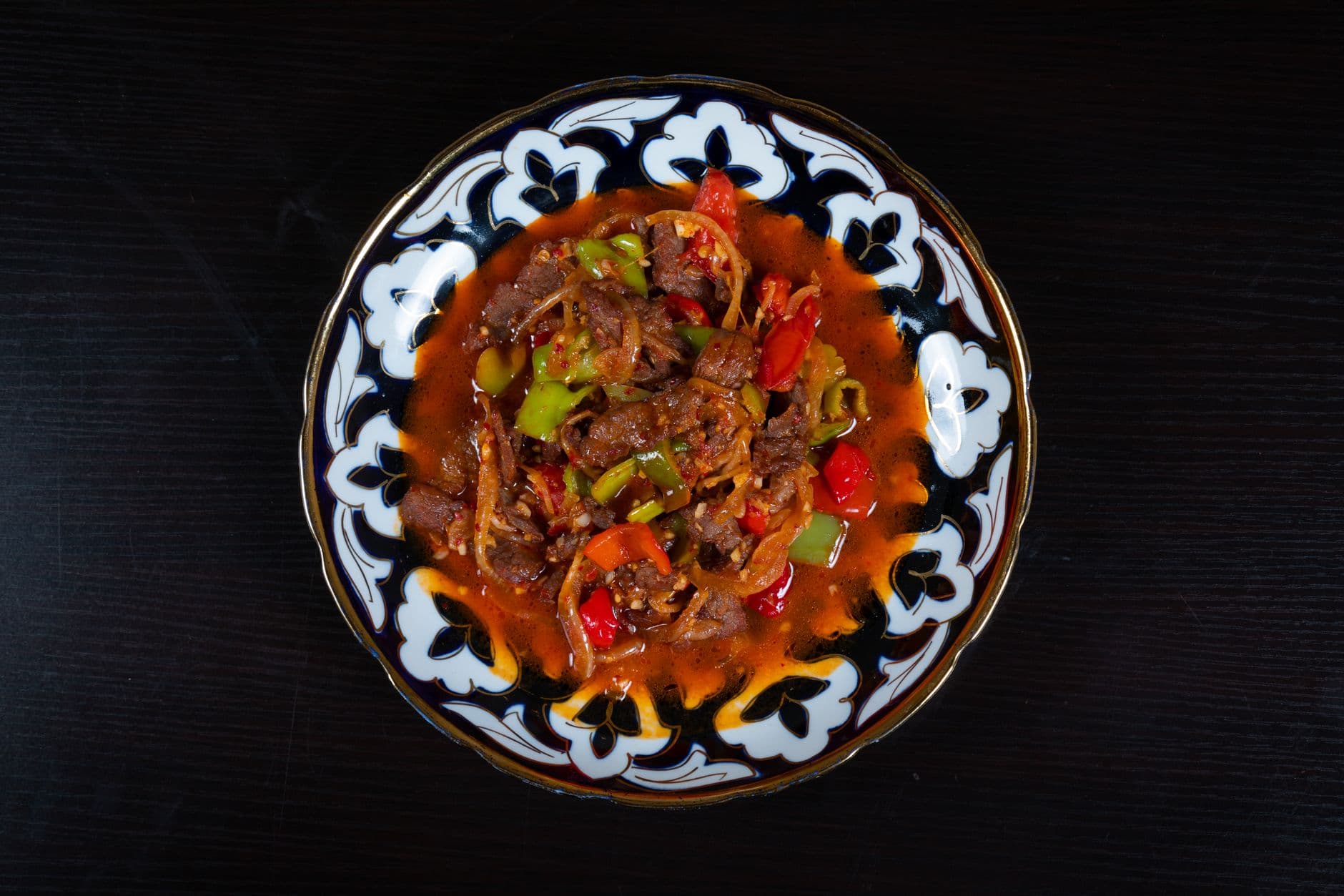 Lean Beef Quinoa Pepper Bowl prepared and served as the finished dish