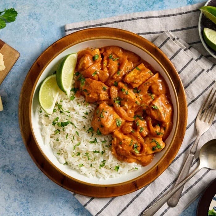 Pollo en Salsa prepared and served as the finished dish