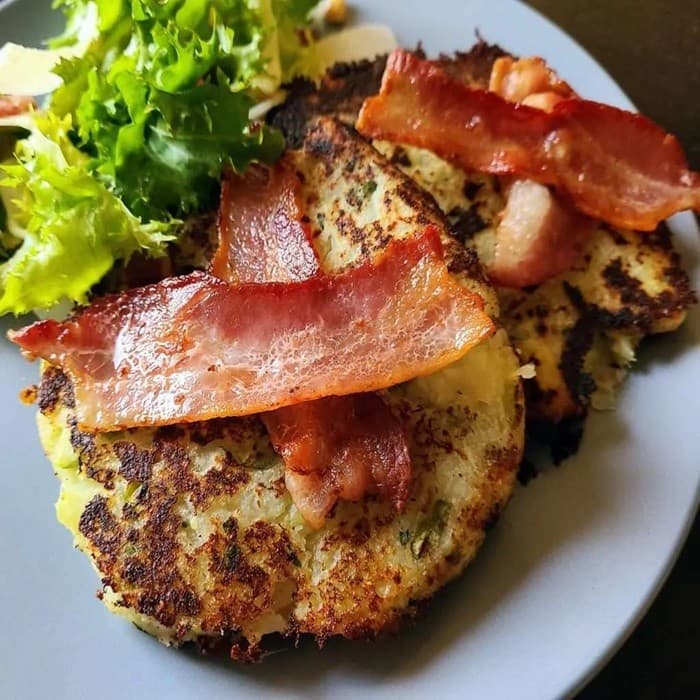Trinxat (Potato, Cabbage and Bacon Hash) prepared and served as the finished dish