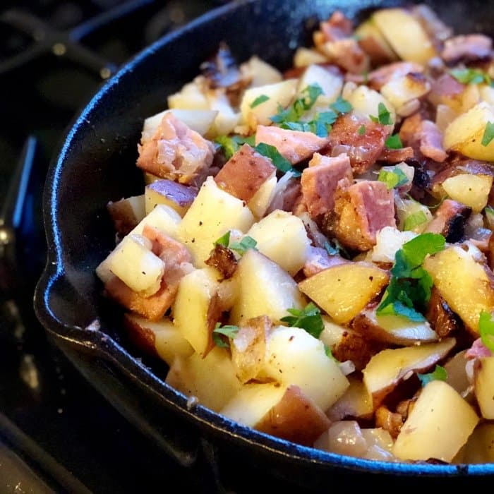 Frühstück Kartoffeln fertig zubereitet und serviert