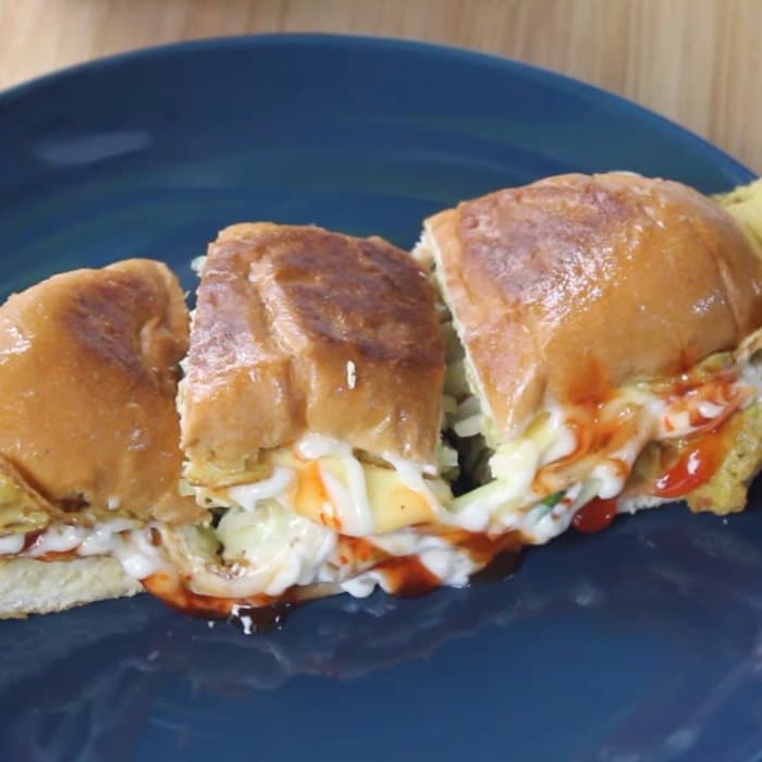 Roti john hazırlanmış ve servise sunulmuş hali